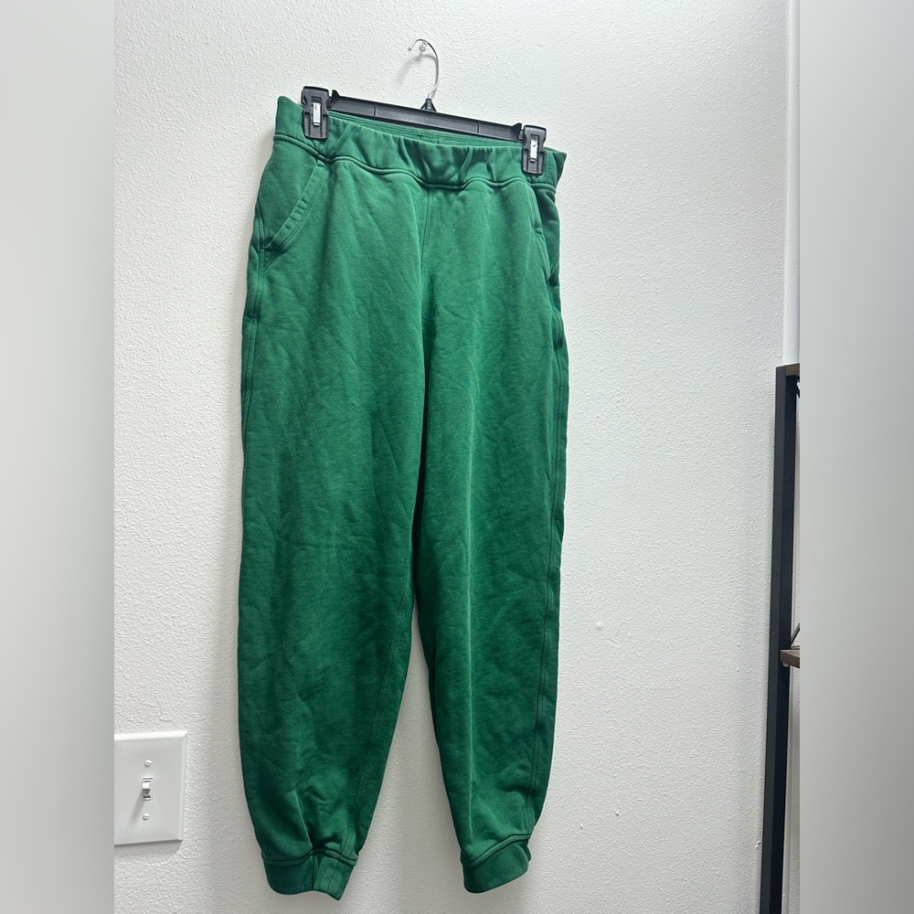 Dark green Lululemon joggers
